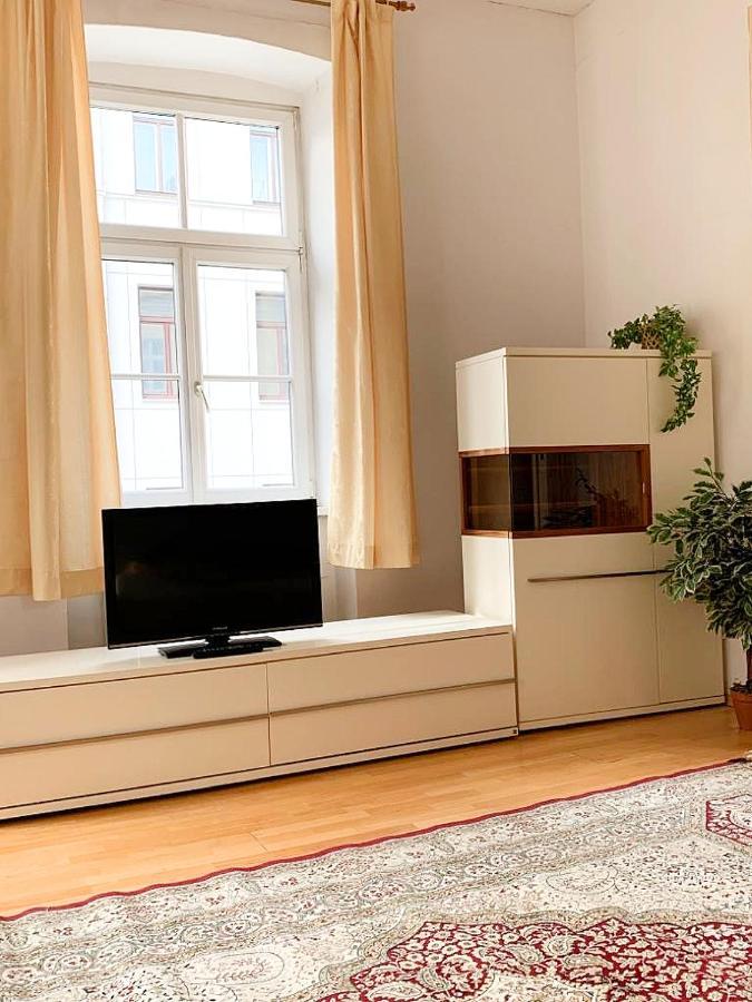 Pension Huber - Apartement Wien 9 Экстерьер фото